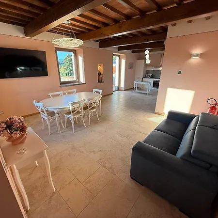 Spacious With Infinity Pool Διαμέρισμα