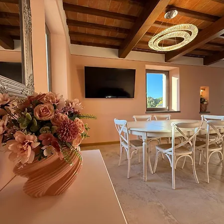 Διαμέρισμα Spacious With Infinity Pool
