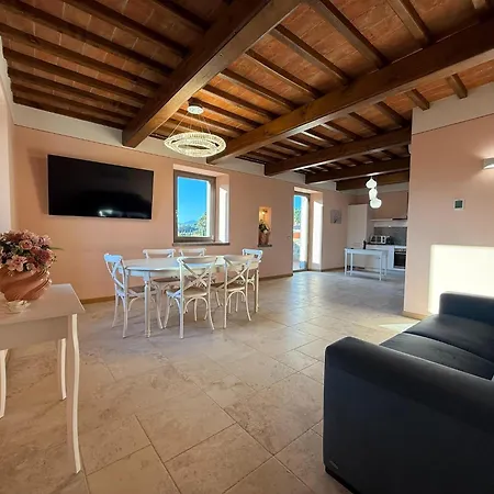 Lejlighed Spacious With Infinity Pool Poppi